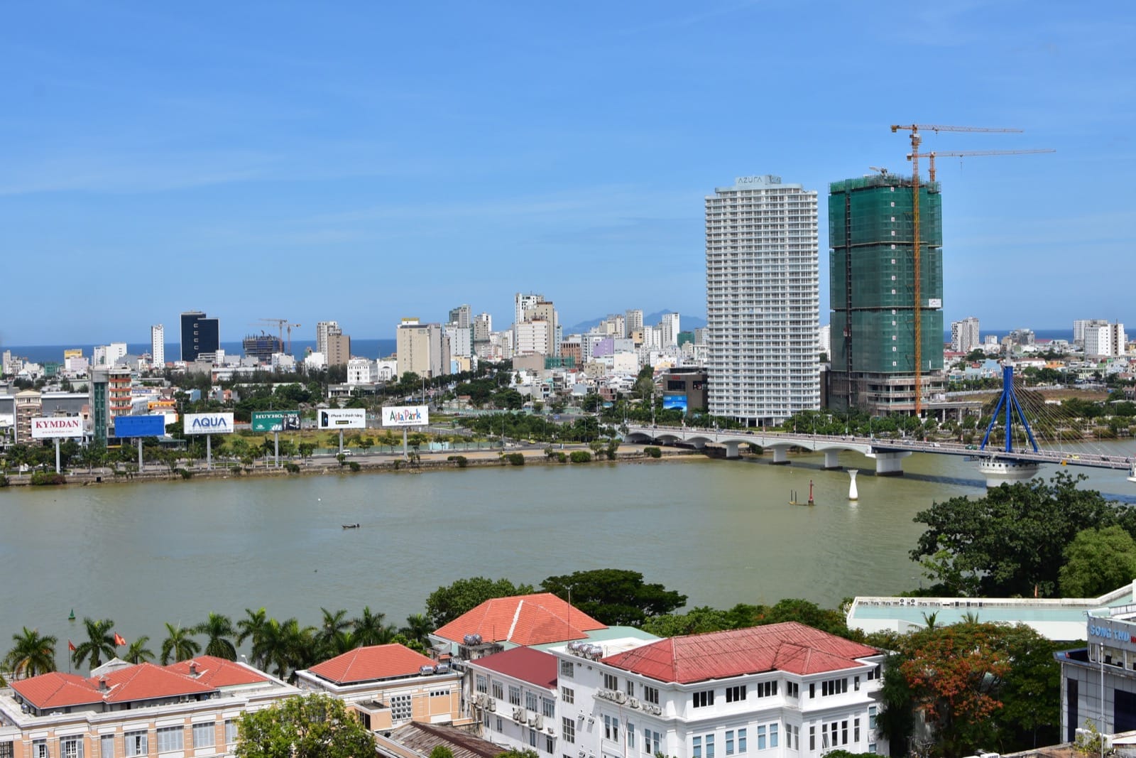 Toàn cảnh sông Hàn đoạn giữa TT Hành chính và cầu sông Hàn