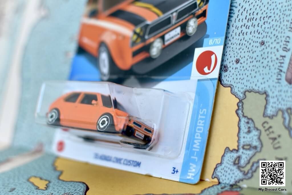 '73 Honda Civic Custom là một chiếc xe Hot Wheels cơ bản đẹp được vẽ đầy đủ chi tiết